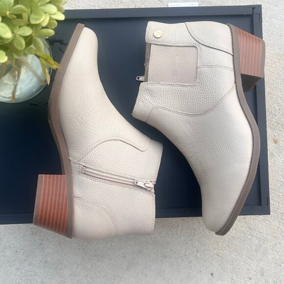 Vionic Finn Ankle Boots Beige Leather Women’s 7.5W Wide Orthotic Comfort EU 38 - Picture 3 of 16